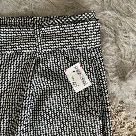 kathy ireland Women’s Black and White Houndstooth Trousers - Picture 5 of 13